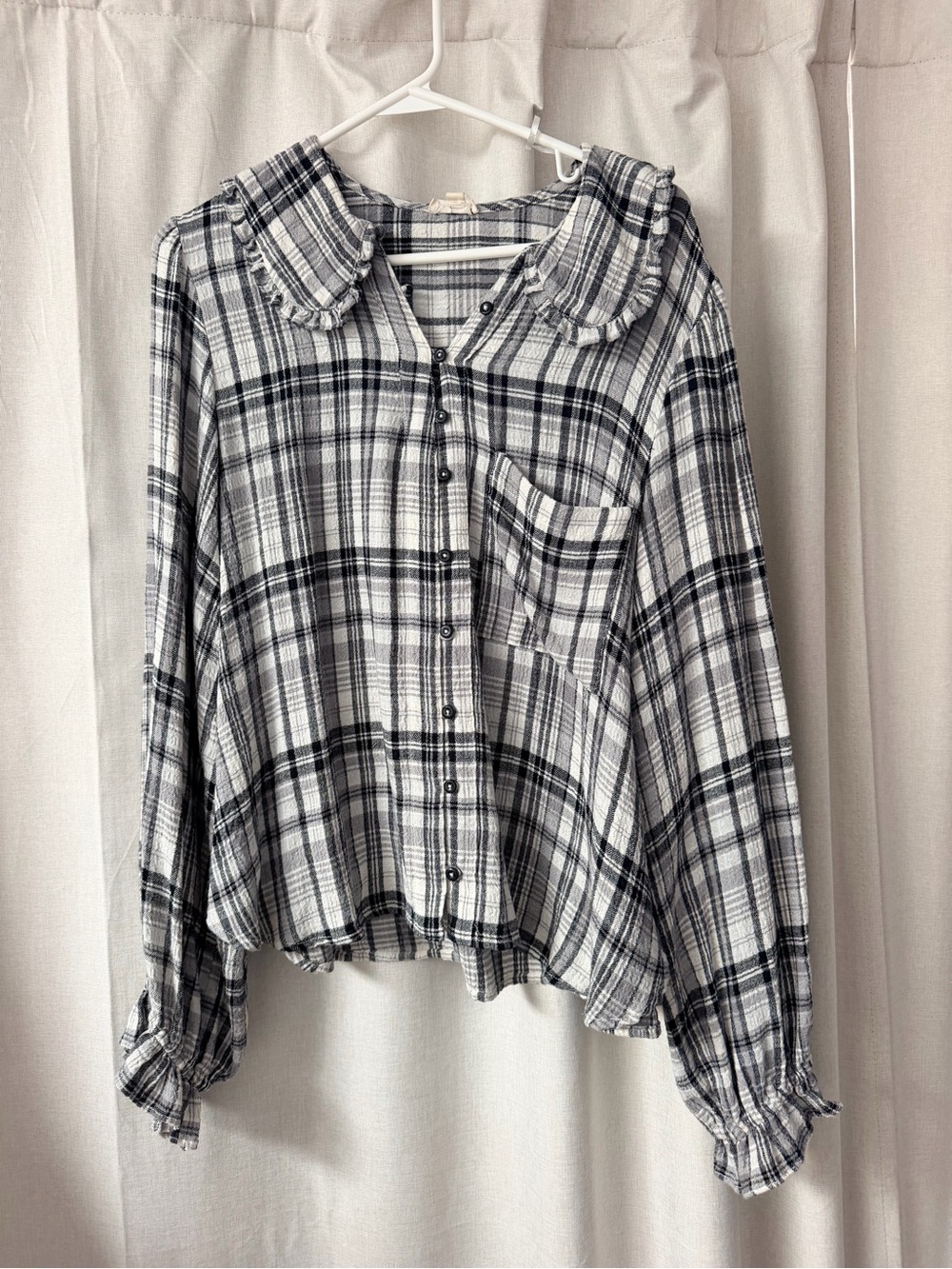 Pilcro Black & White Plaid Ruffled Collar Button-Down Shirt